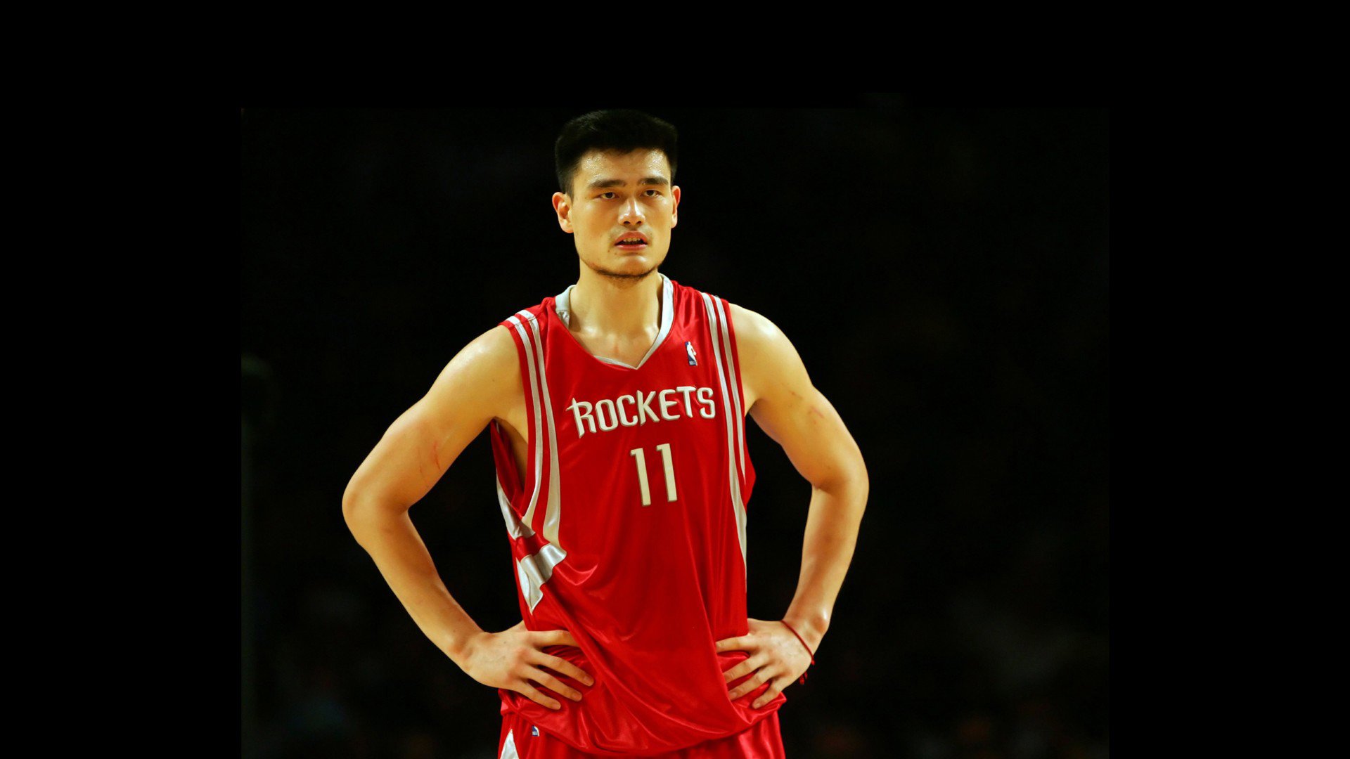 浓眉哥首秀34+10震惊全场，阿森纳主场球迷高呼MVP